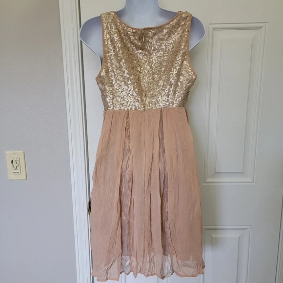NWT Kut From The Kloth Sequin Iridescent Crinkle Cocktail Dress Blush Size S - Picture 5 of 13